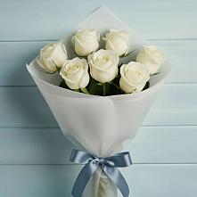 Букет 7 Белых роз Эдлесс Лав в Глухово