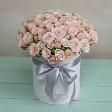 Цветочная композиция из Розы в шляпной коробке в Глухово