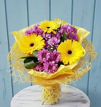 Букет цветов из:  Хризантемы и Герберы в Глухово