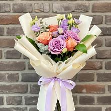 Букет цветов из:  Лизиантусы и Розы #REPLACE_PRED# Глухово