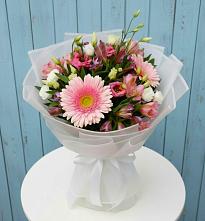 Букет цветов из:  Герберы, Альстромерии и Лизиантусы в Глухово