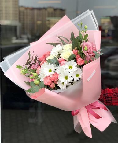 Букет цветов из: Розы, Лизиантусы и Хризантемы в Глухово